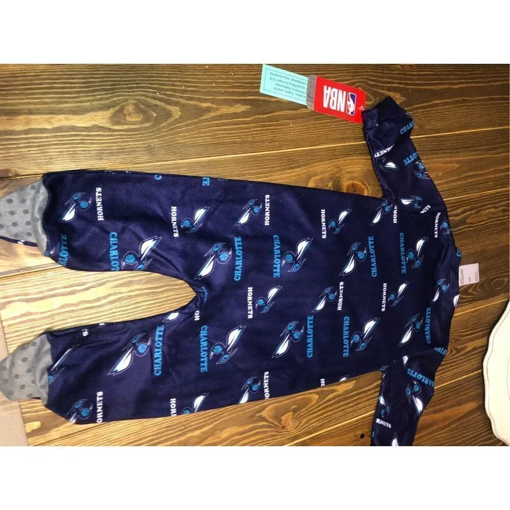 NBA Charlotte Hornets Sleeper Footed Pajamas Infant size 3-6 months NWT